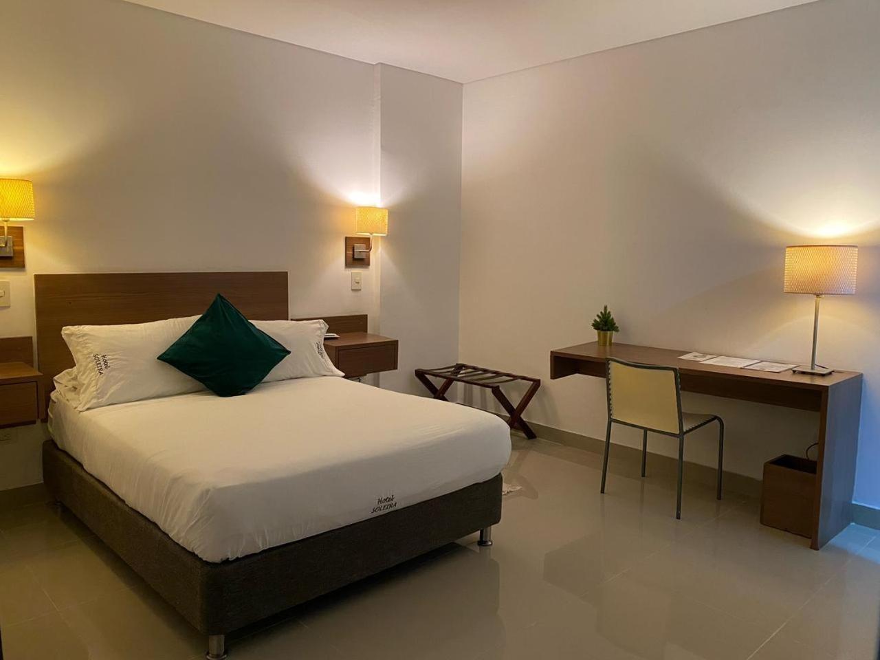 Hotel Soleira Tolu Bagian luar foto