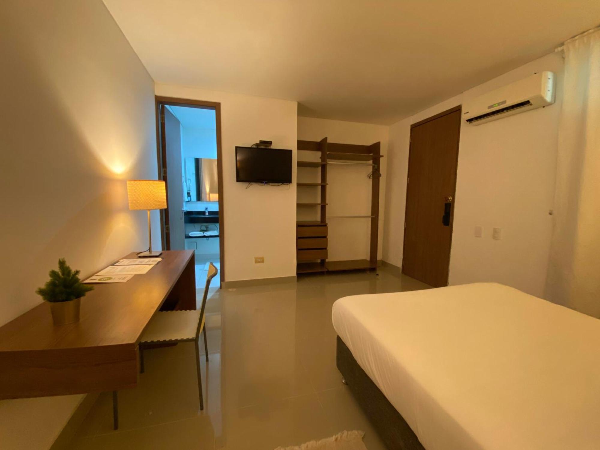 Hotel Soleira Tolu Bagian luar foto
