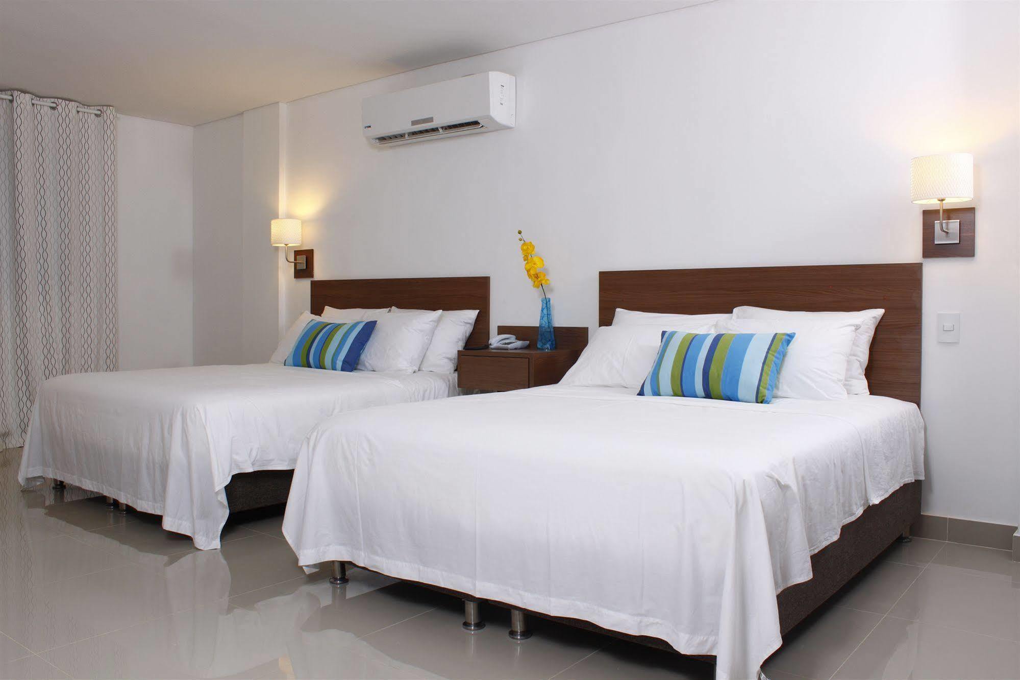 Hotel Soleira Tolu Bagian luar foto